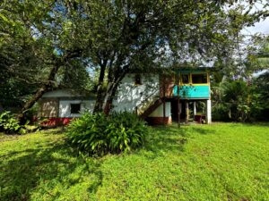 Pavones real estate backyard garden and patio