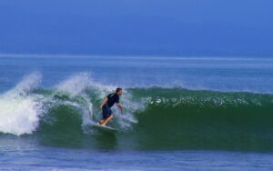 Surfing at Salea Pavones Costa Rica – Pavones properties for sale near world class waves